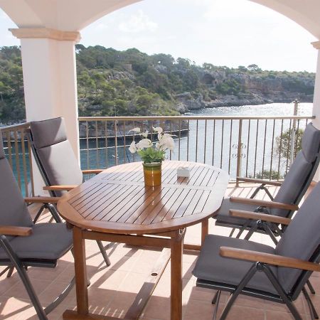 Apartamentos Vista Al Puerto Cala Figuera  Eksteriør bilde